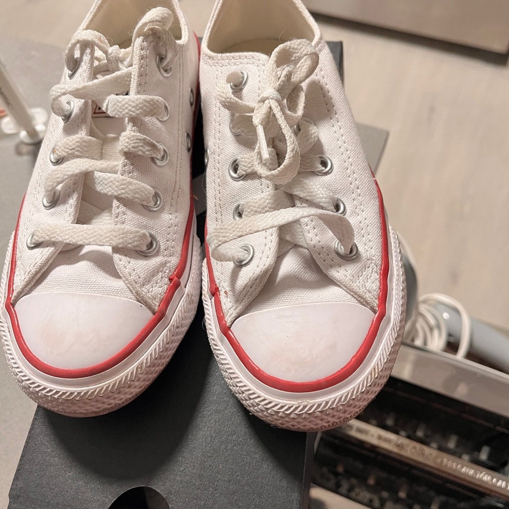 SOLD——Kids Classic Converse (red, white, blue) size 12